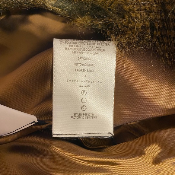 MaxAzria Skirt (NWT) - Picture 5 of 10